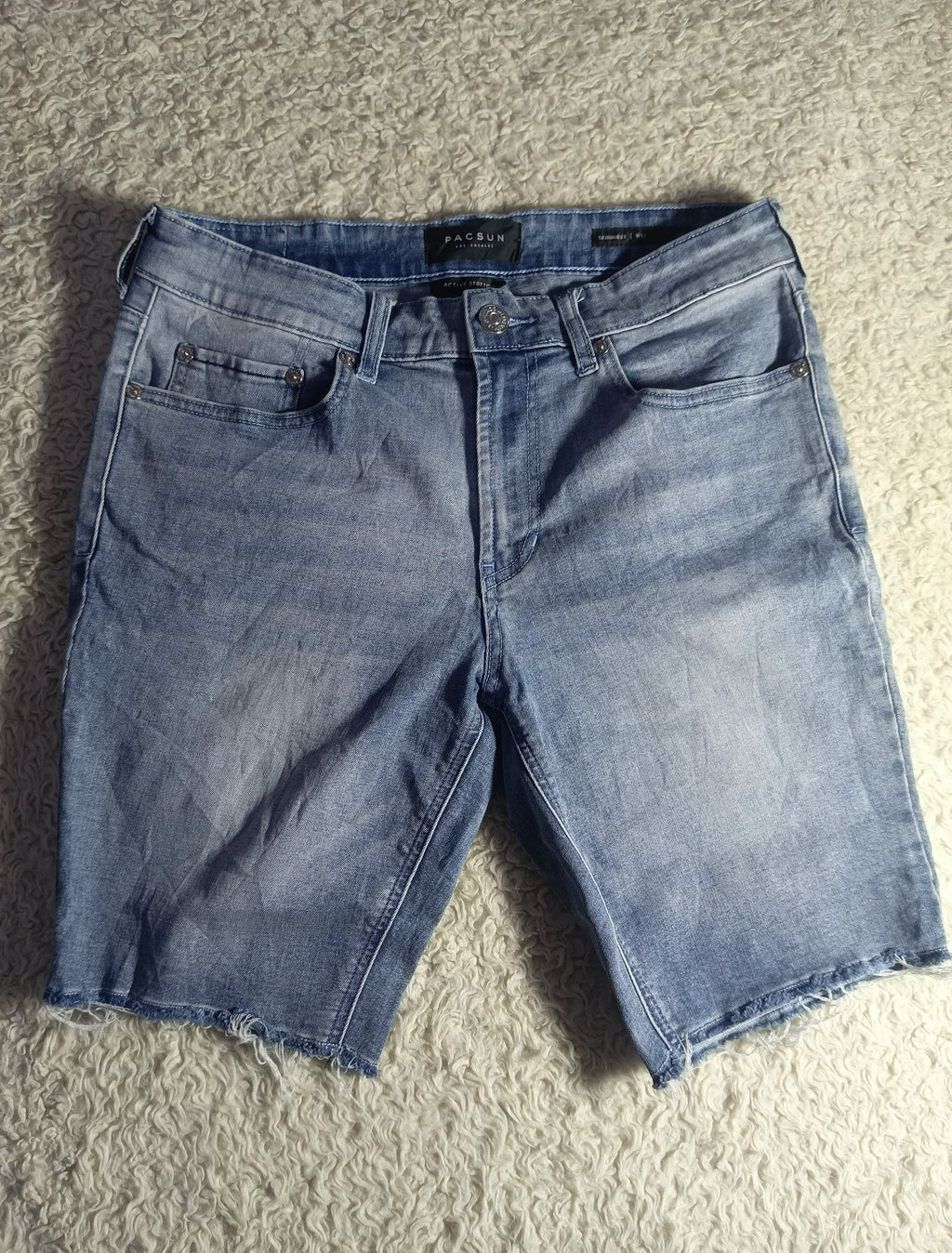 women jean short (PACSUN)