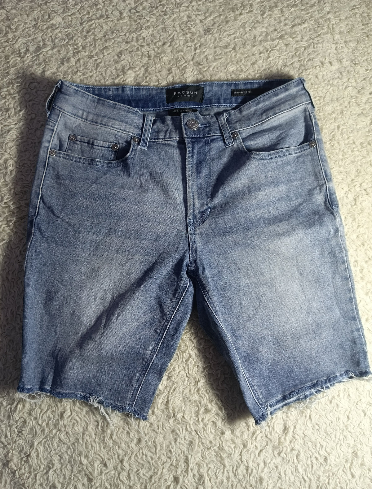 women jean short (PACSUN)