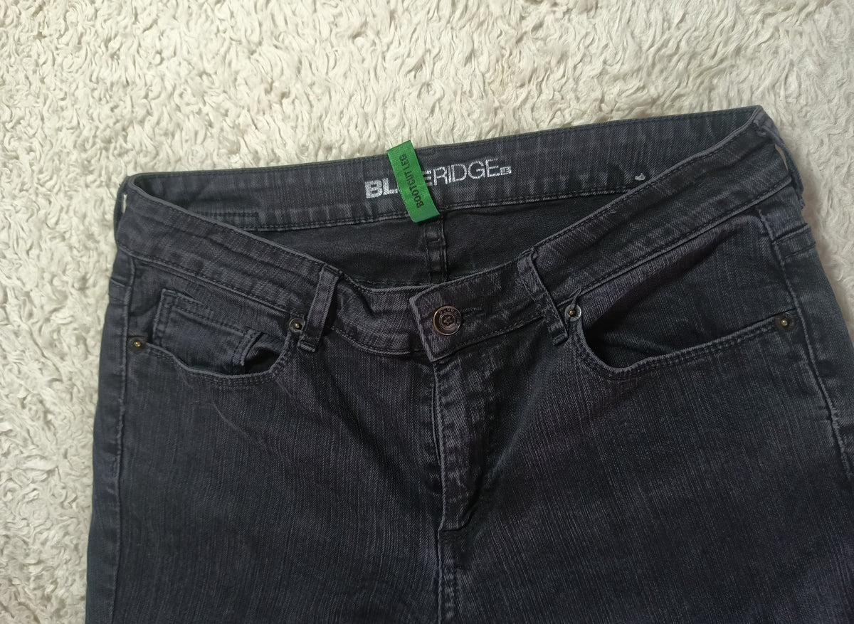 Gray woman jeans( bootcut leg)