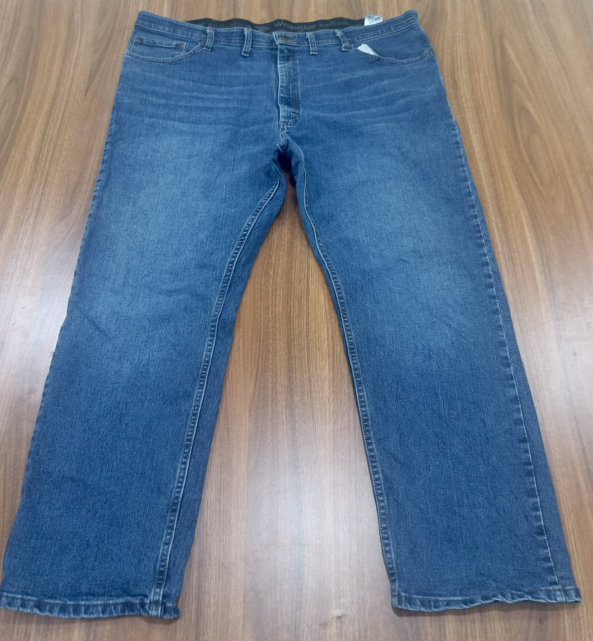Men's Wrangler Thrift Straight-Leg Jeans- blue denim