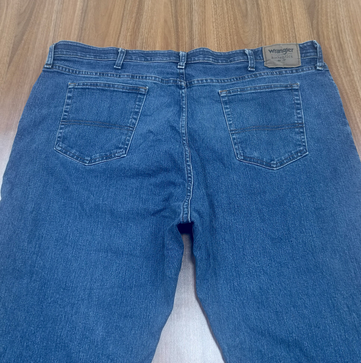 Men's Wrangler Thrift Straight-Leg Jeans- blue denim