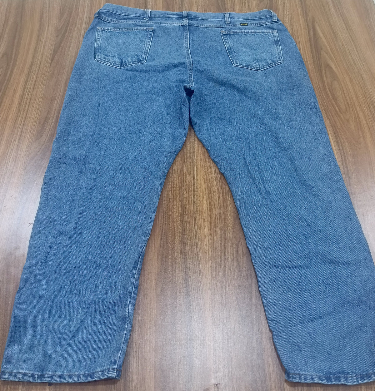 Men's Rustler Thrift Straight-Leg Jeans- light blue denim jeans