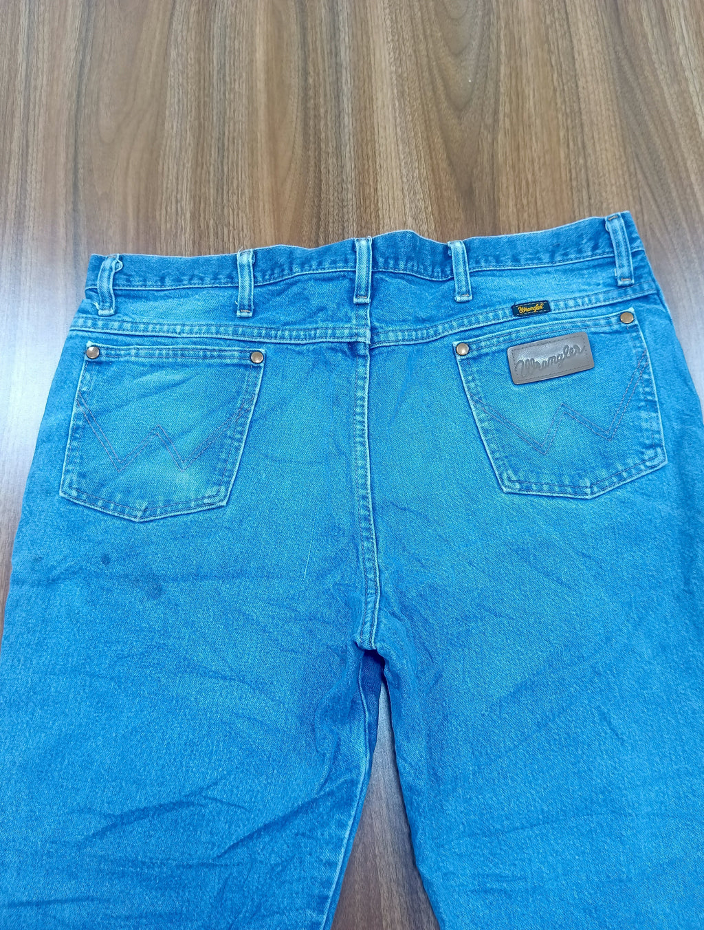Men's Wrangler Thrift Straight-Leg Jeans- wash blue denim