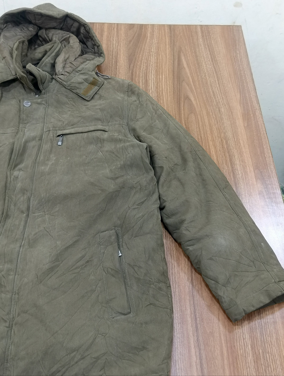 Unisex Winter Jacket -Puffer And Insulated Gilet-Thrift