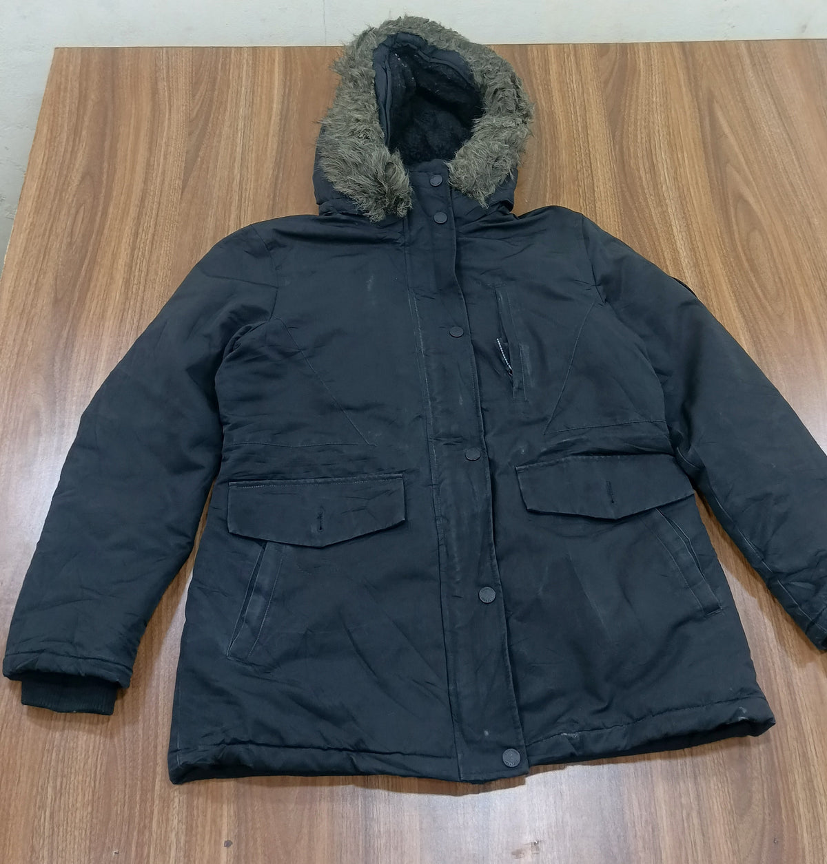 Unisex Winter Jacket -Puffer And Insulted Gilet-Thrift