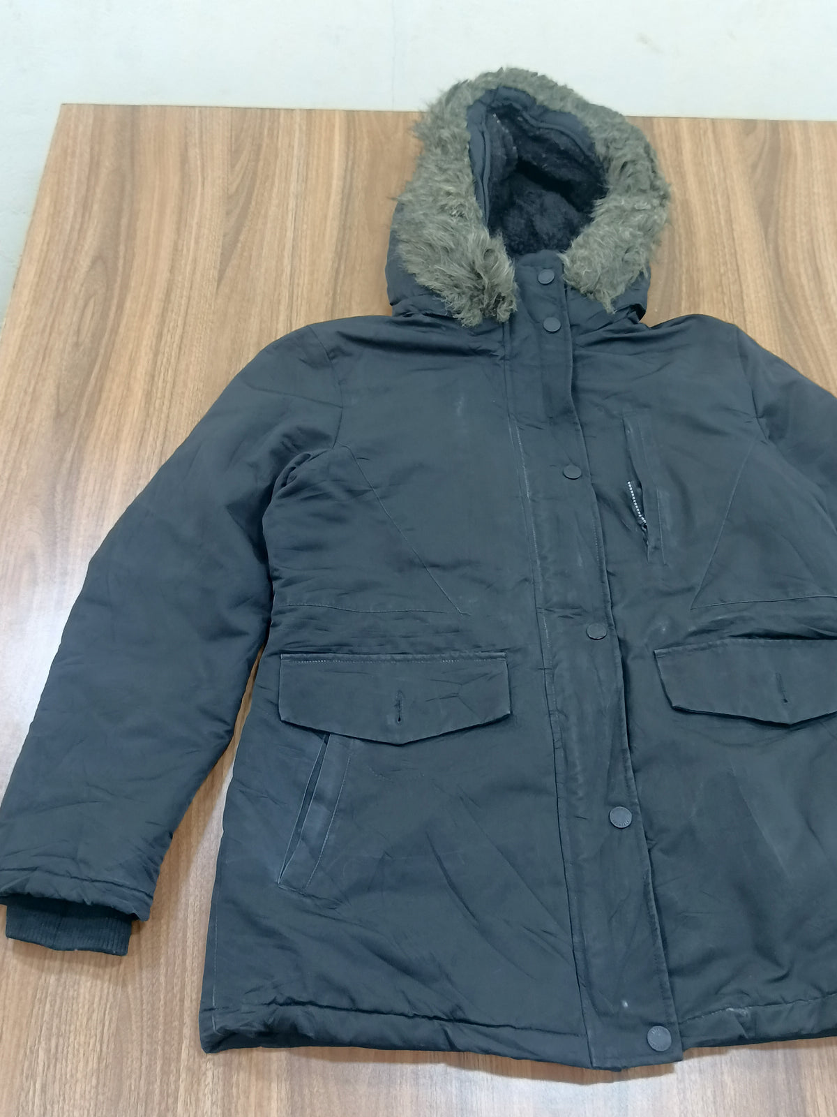 Unisex Winter Jacket -Puffer And Insulted Gilet-Thrift