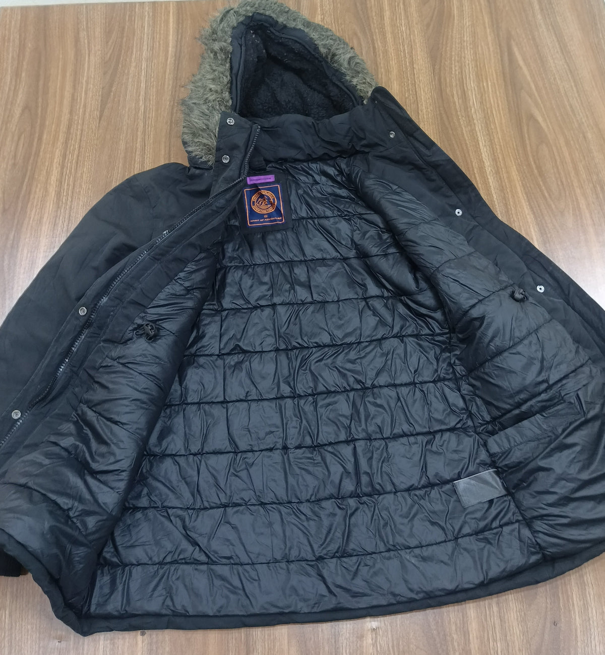 Unisex Winter Jacket -Puffer And Insulted Gilet-Thrift