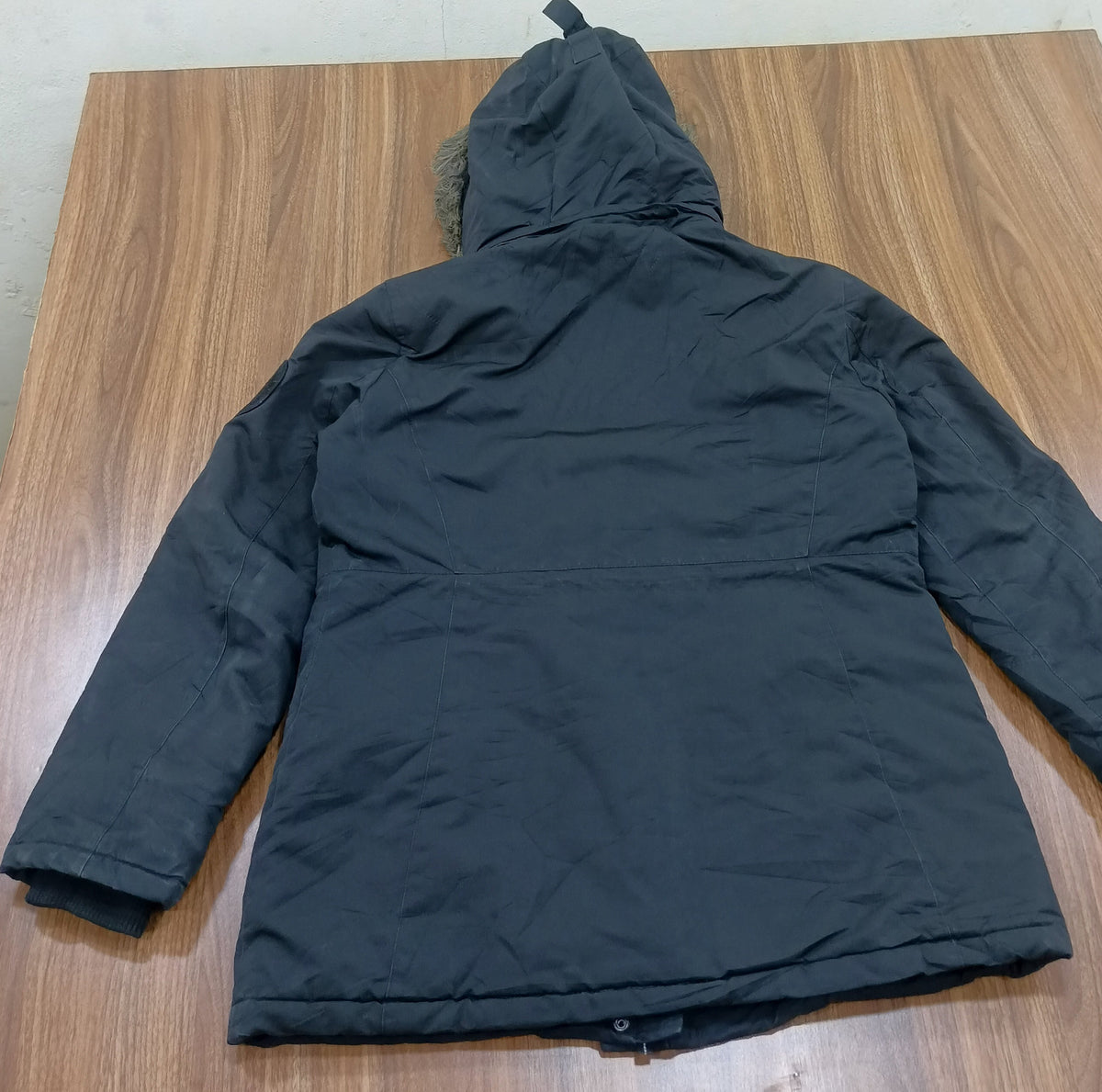 Unisex Winter Jacket -Puffer And Insulted Gilet-Thrift