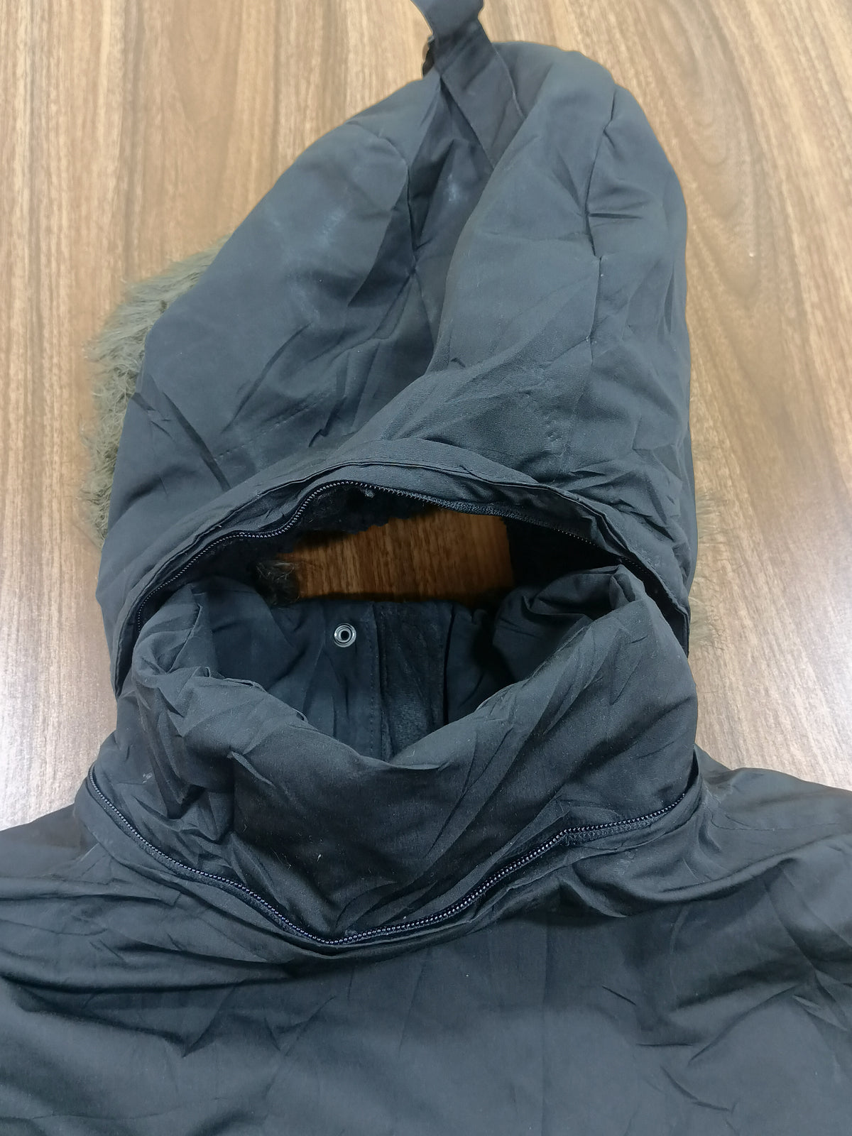 Unisex Winter Jacket -Puffer And Insulted Gilet-Thrift