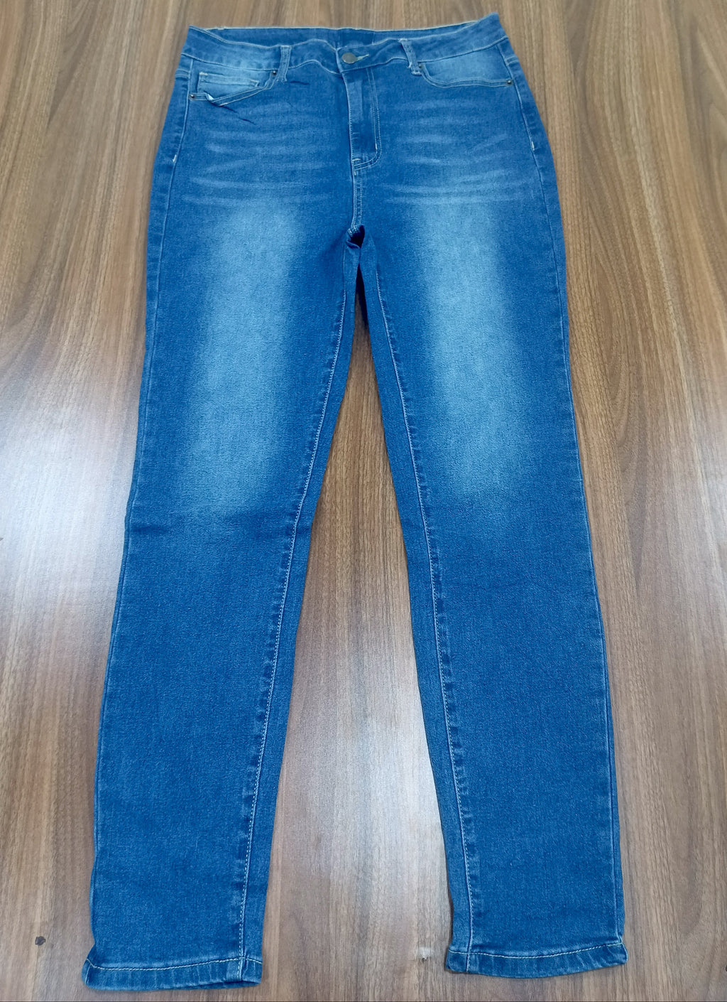 Woman High waist- Fitted Leg-denim blue jean