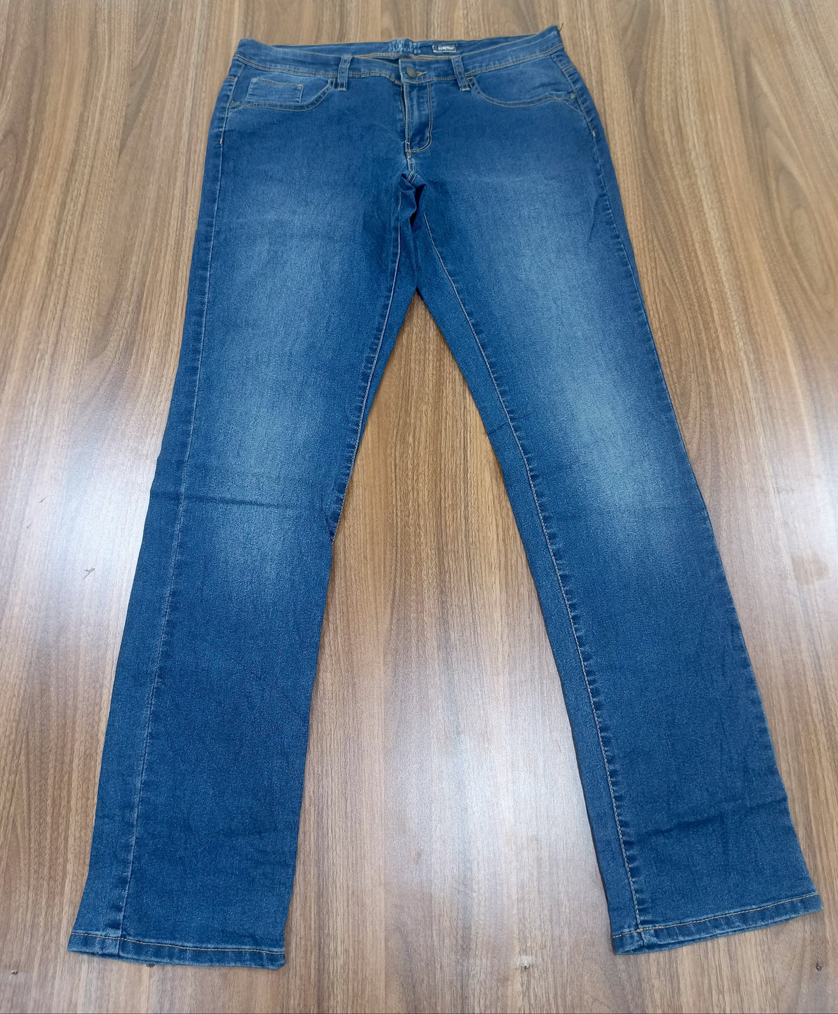 Woman Straight Leg- Denim jean-Thrift