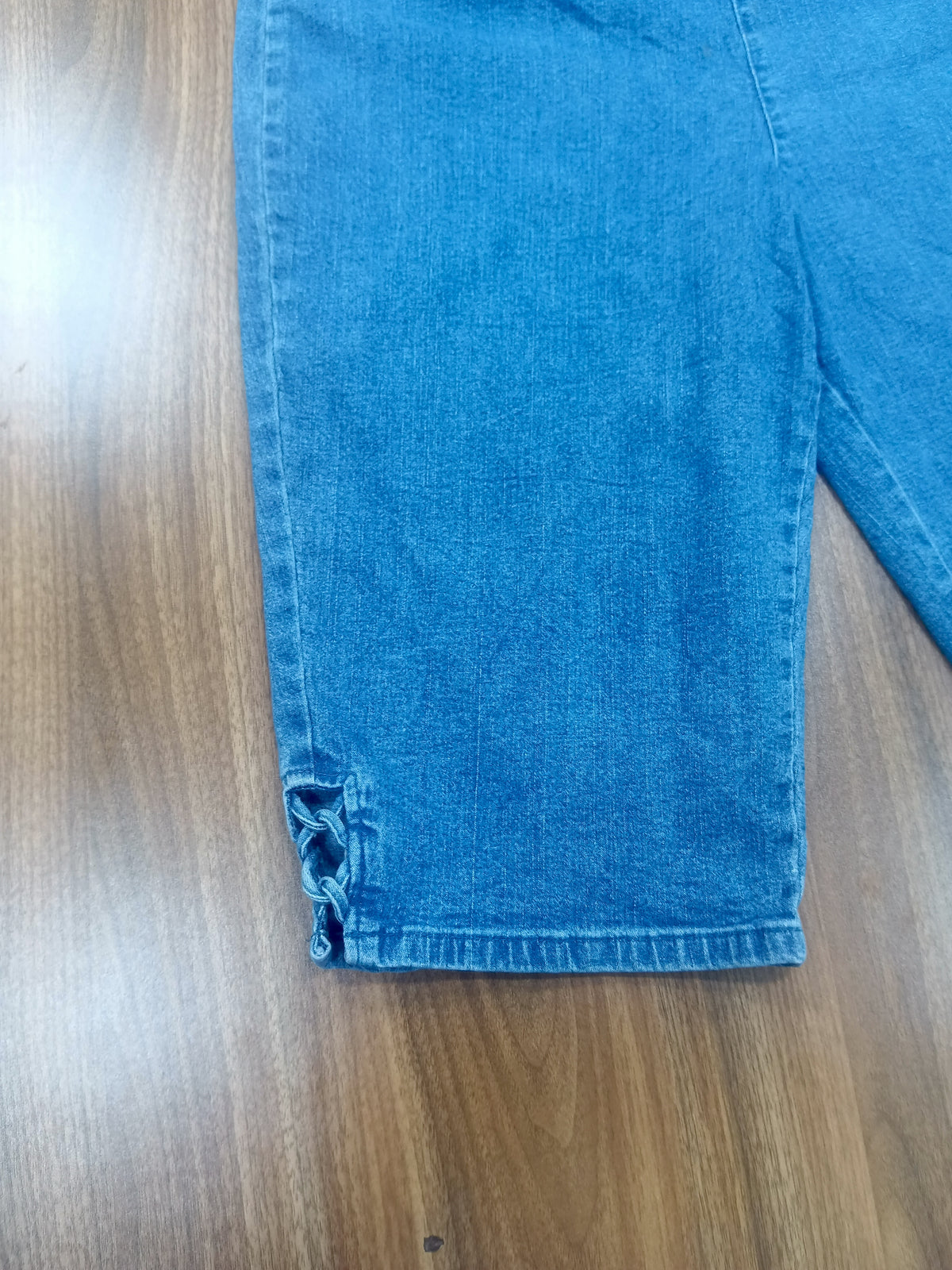 Women's Capri Denim Jean shorts -High-waistband -Thrift