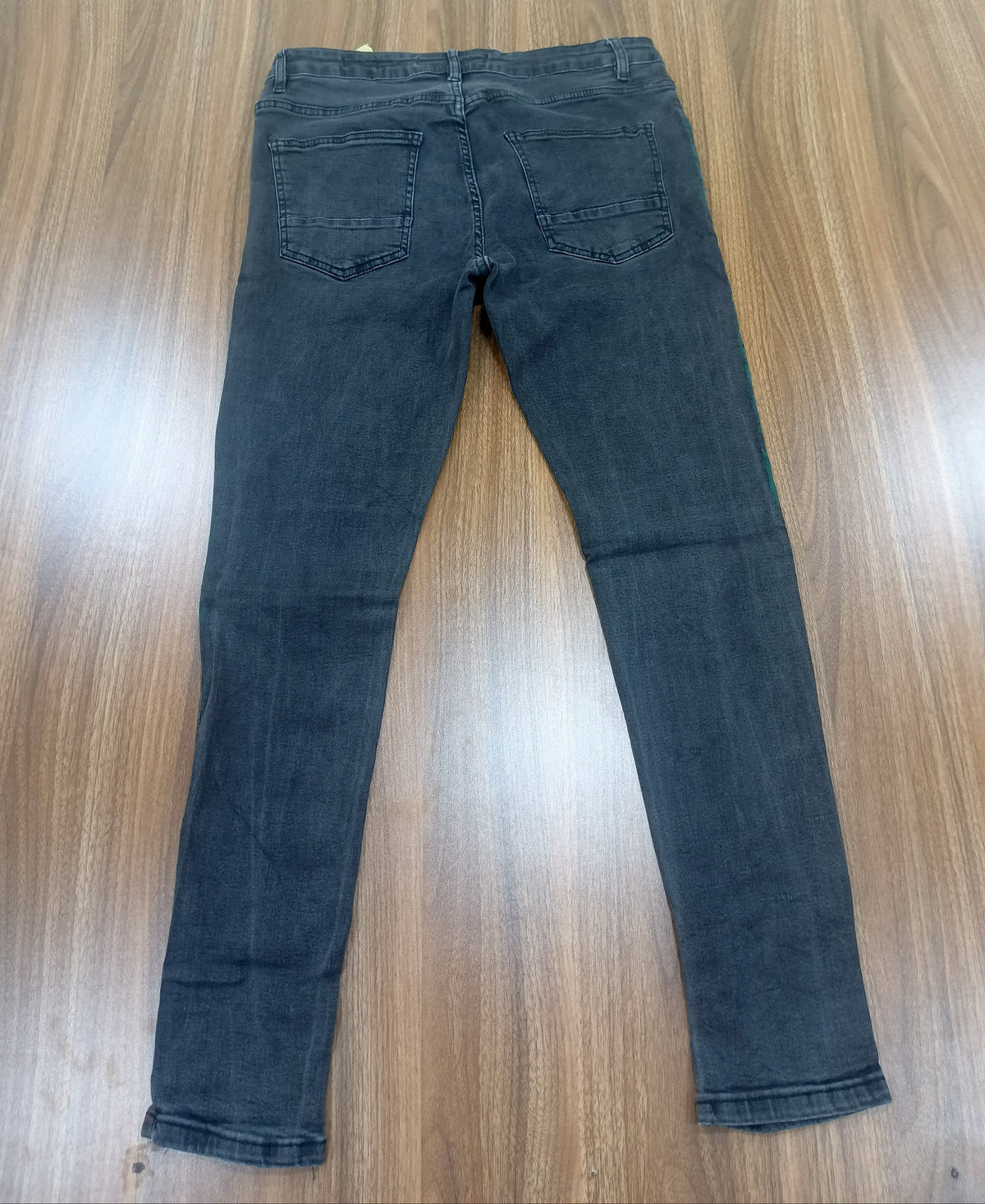 Men's Fitted Leg-Jean-Thrift