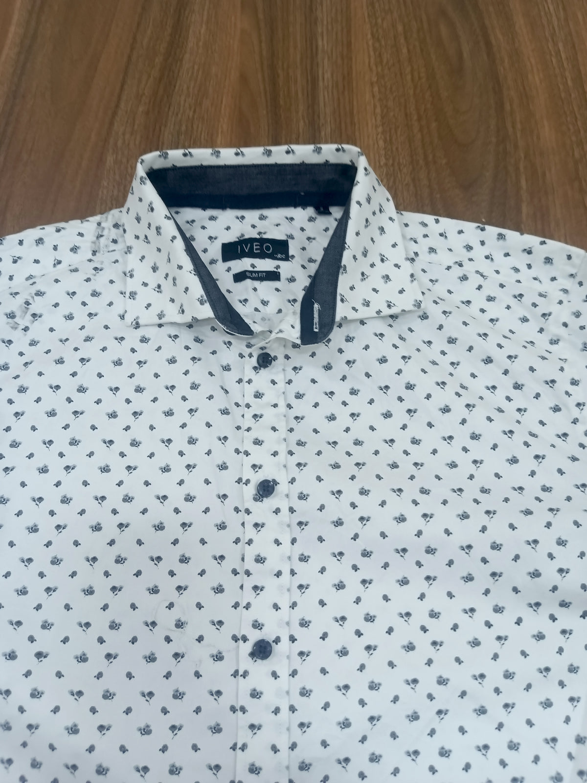 Men's Shirt-White-Pattern-Thrift