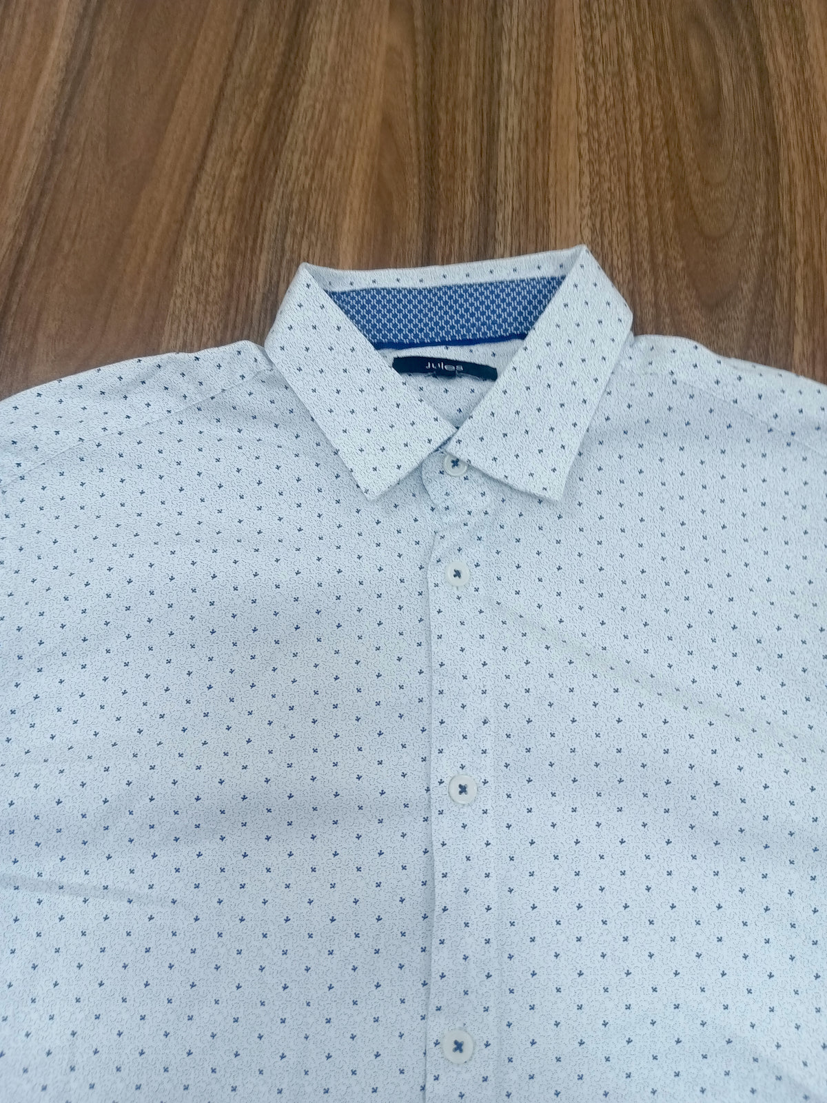 Men's Shirt-White-Pattern-Thrift